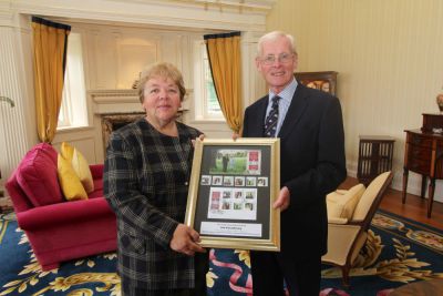 Isle of Man Post Office commemorates HM Queen and HRH Prince Philip’s Platinum Wedding Anniversary